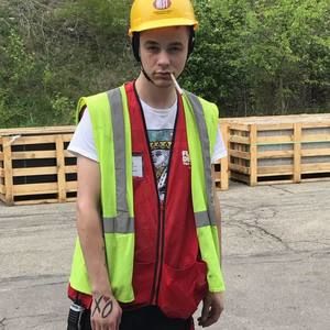 Meet your Posher, Eli